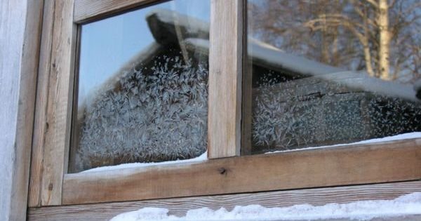 12 sfaturi pentru încălzirea geamurilor din lemn cu propriile mâini