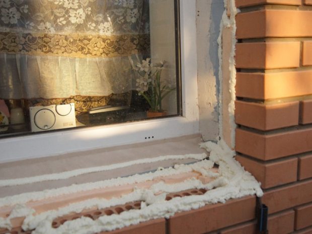 7 tips for insulating plastic windows with your own hands