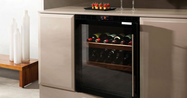 5 tips for choosing a minibar for home and office
