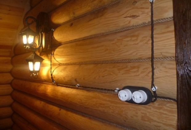 6 tip til installation af elektriske ledninger i et træhus