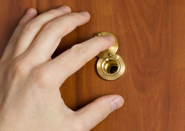 Peephole for the door: 10 tips for choosing a peephole