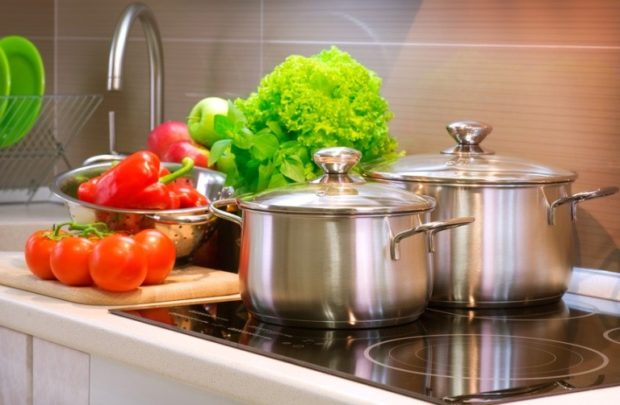 Kaip pasirinkti virtuvės viryklę: 8 patarimai