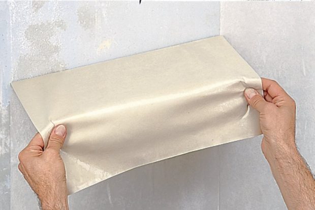 11 façons de supprimer rapidement et facilement les vieux papiers peints des murs