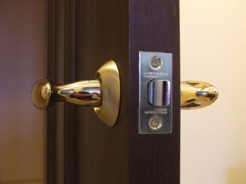 How to choose a lock for the interior door