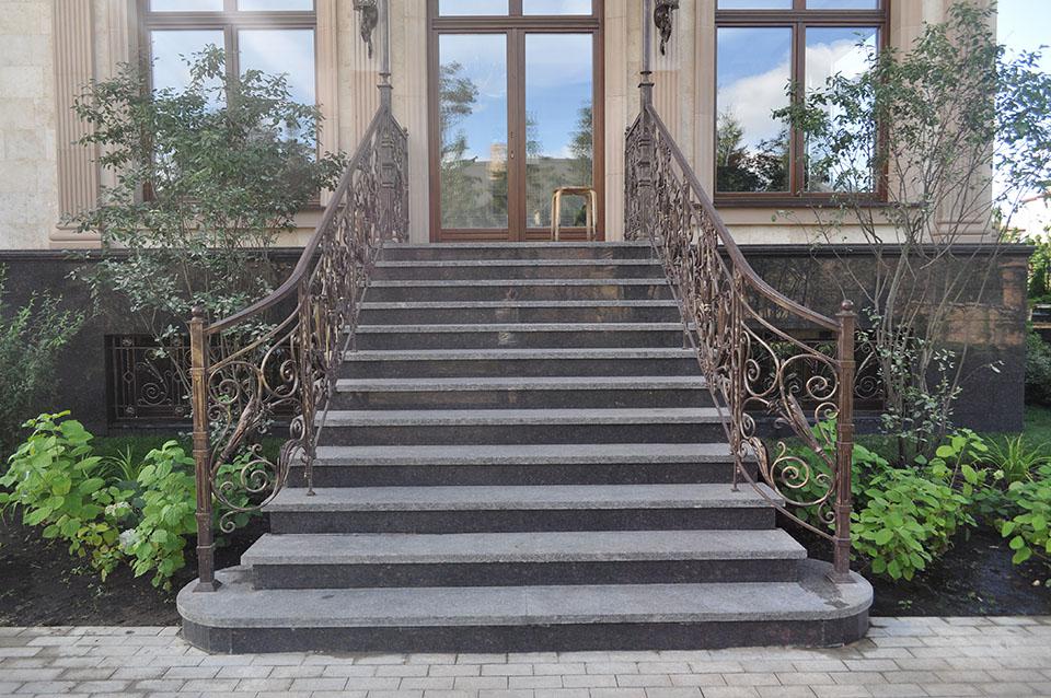 7 טיפים לגימור מדרגות בטון בבית וברחוב