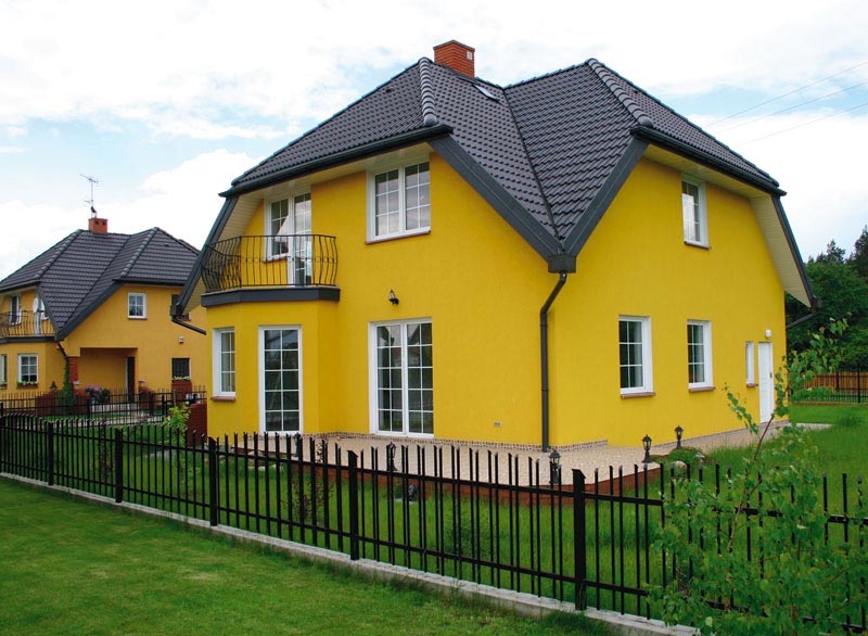 8 petua untuk memilih cat untuk fasad rumah: jenis, warna, pengilang