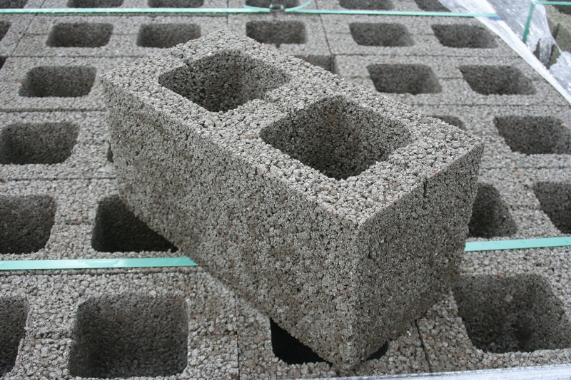 10 conseils pour choisir des blocs de béton d'argile expansée: avantages, inconvénients, marques, fabricants