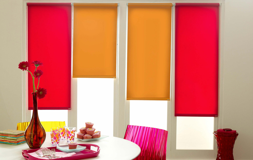 How to choose roller blinds for plastic windows