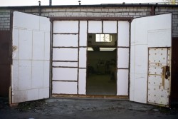 Insulation of the garage inside the foam 3